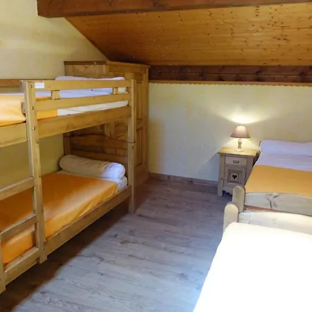 7 Personnes Au Pied Des Pistes Avec Parking A Areches-beaufort - Fr-1-342-199 Apartment Areches