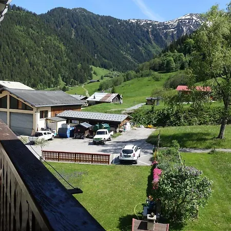 7 Personnes Au Pied Des Pistes Avec Parking A Areches-beaufort - Fr-1-342-199 Areches