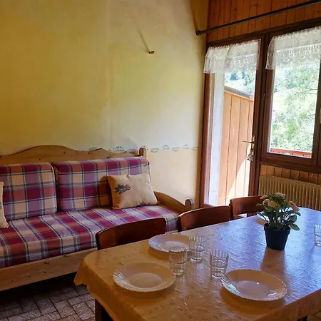 7 Personnes Au Pied Des Pistes Avec Parking A Areches-beaufort - Fr-1-342-199 *